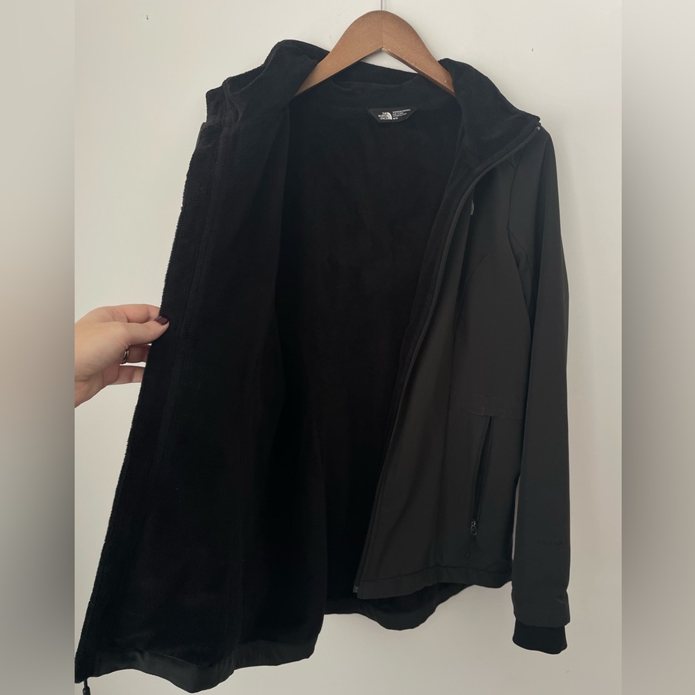 The North Face Soft Black Jacket - Picture 4 of 4